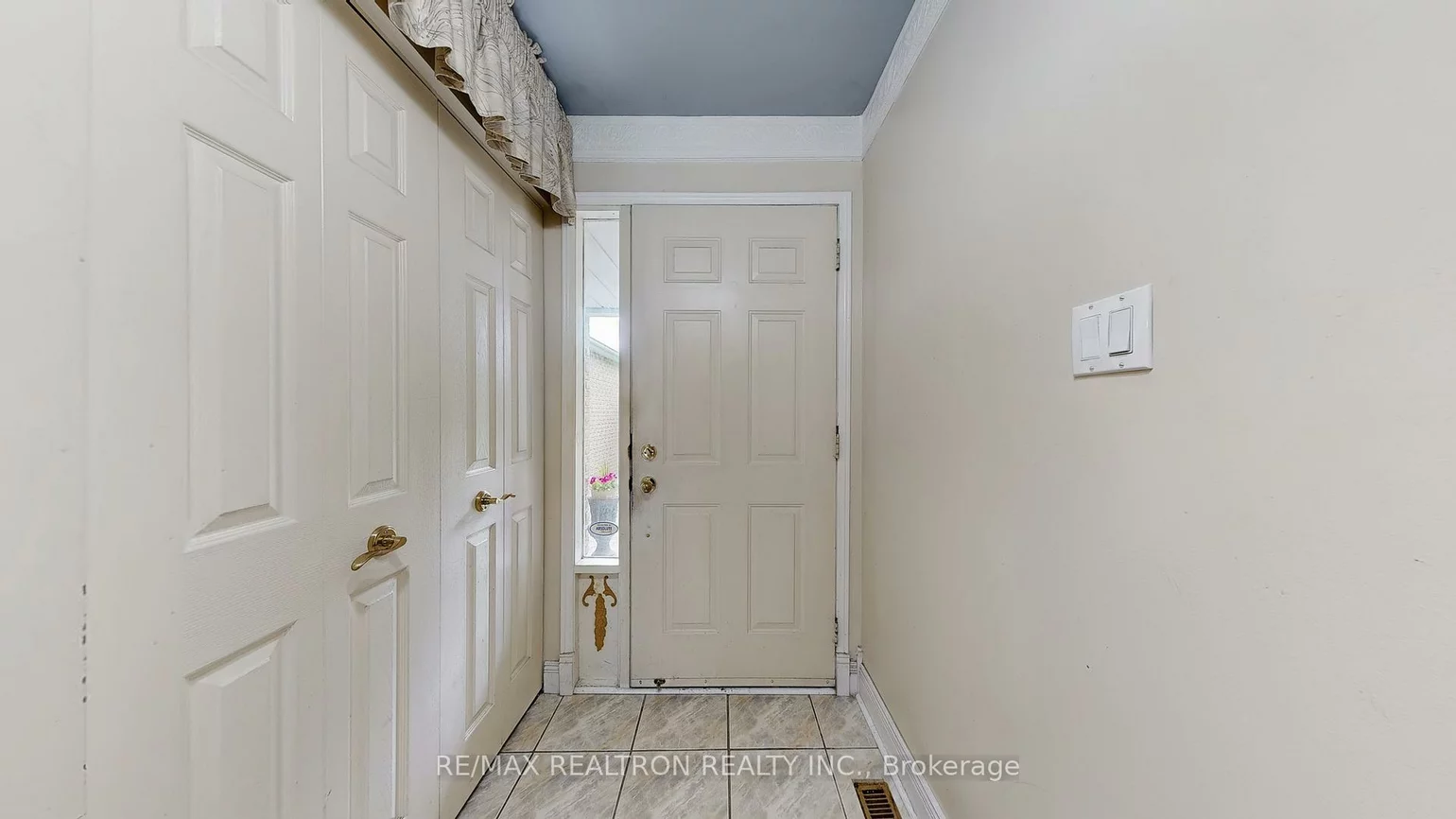 43, Strathmore, Raymerville, Markham