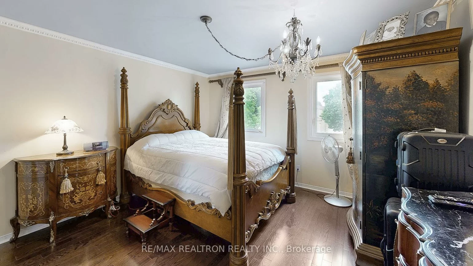 43, Strathmore, Raymerville, Markham
