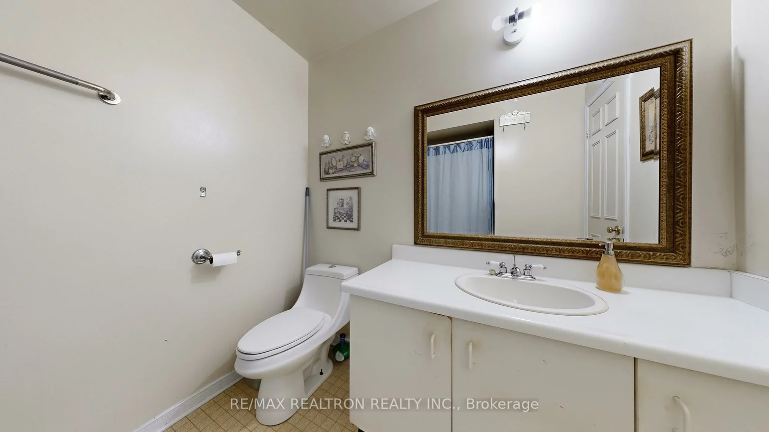 43, Strathmore, Raymerville, Markham