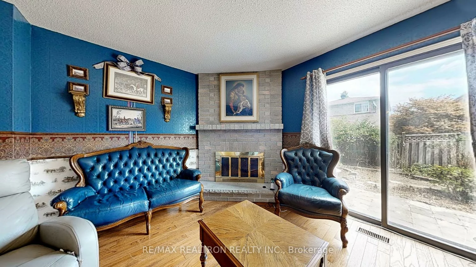 43, Strathmore, Raymerville, Markham