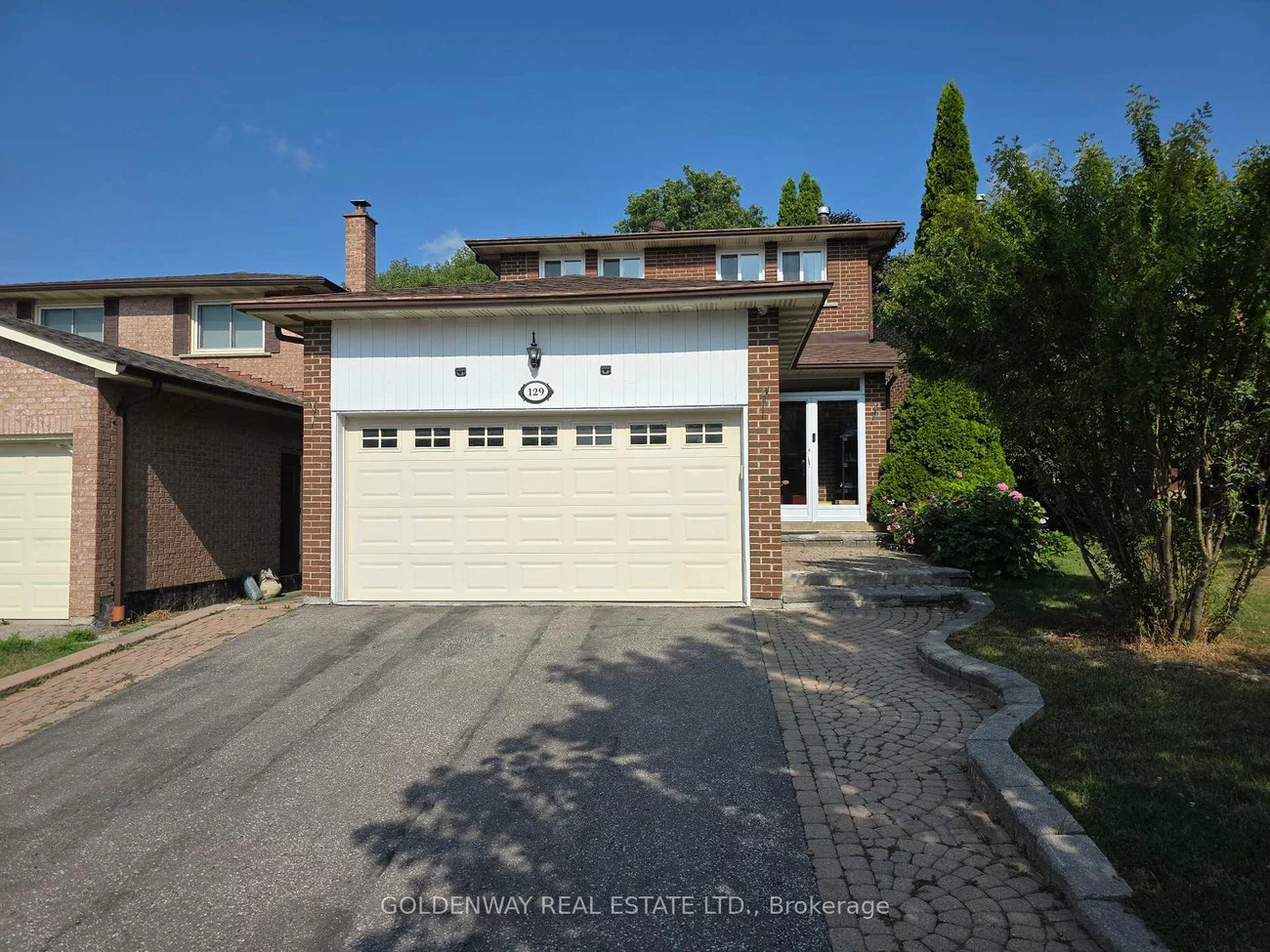 129, Major Buttons, Sherwood-Amberglen, Markham