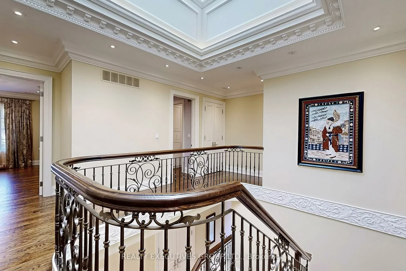 169, Bay Thorn, Royal Orchard, Markham