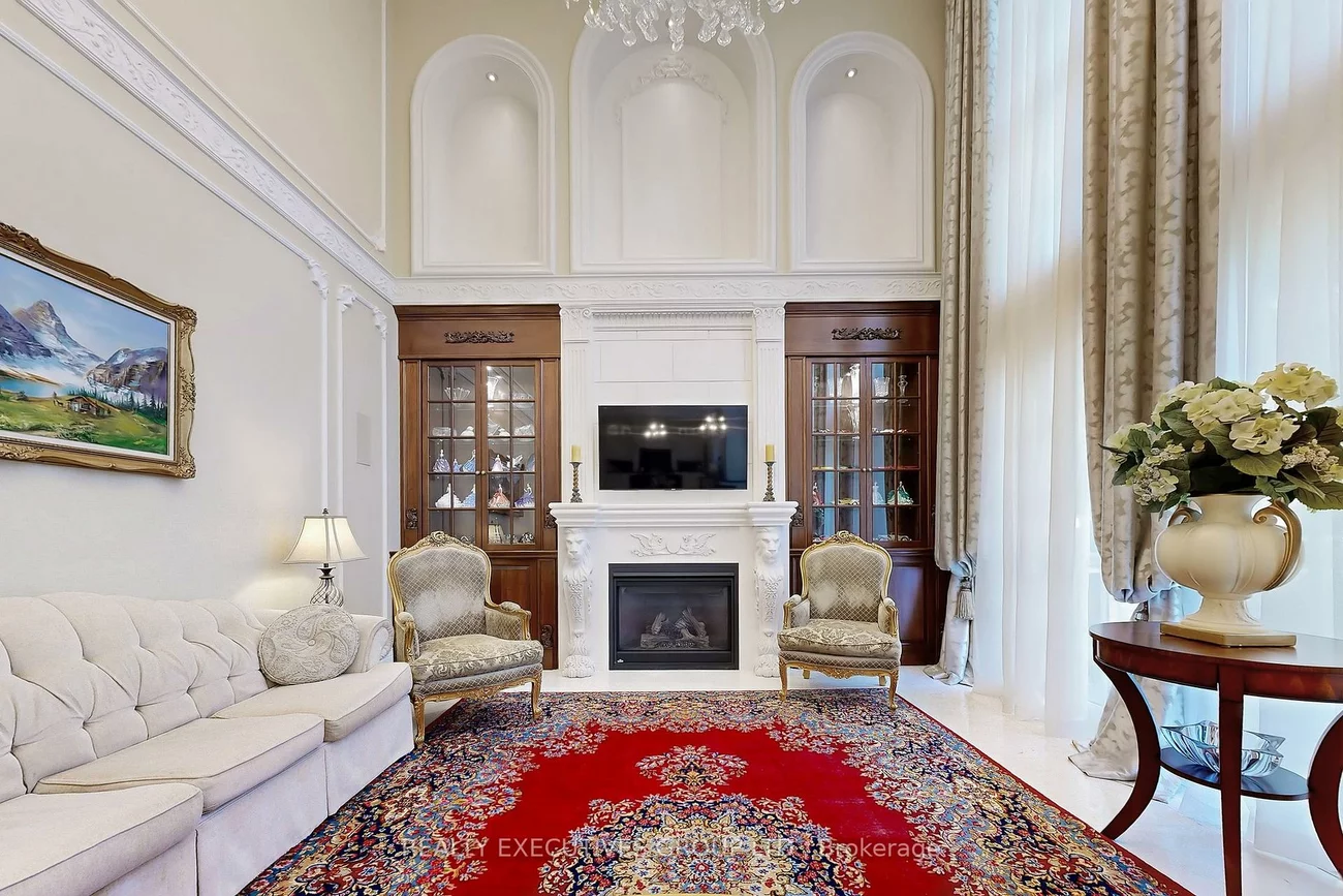 169, Bay Thorn, Royal Orchard, Markham