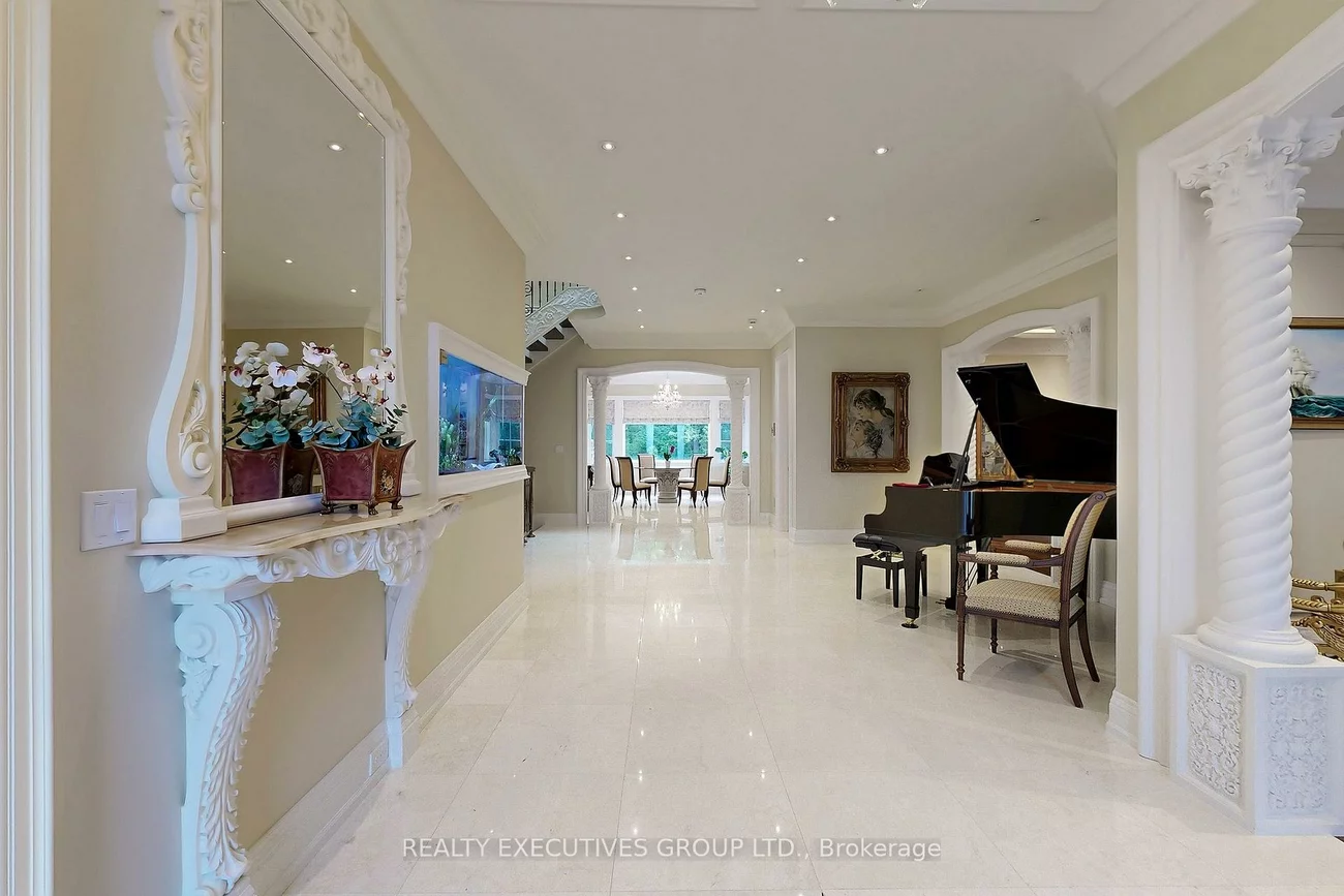 169, Bay Thorn, Royal Orchard, Markham