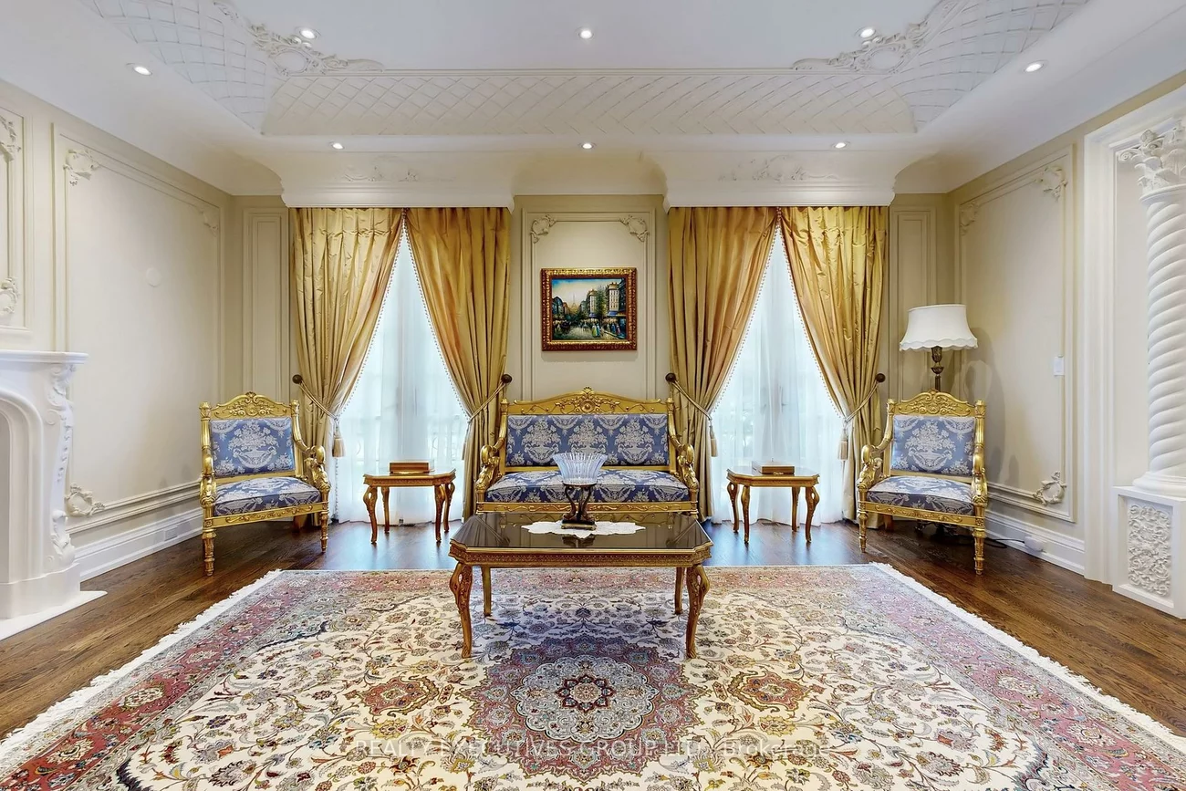 169, Bay Thorn, Royal Orchard, Markham