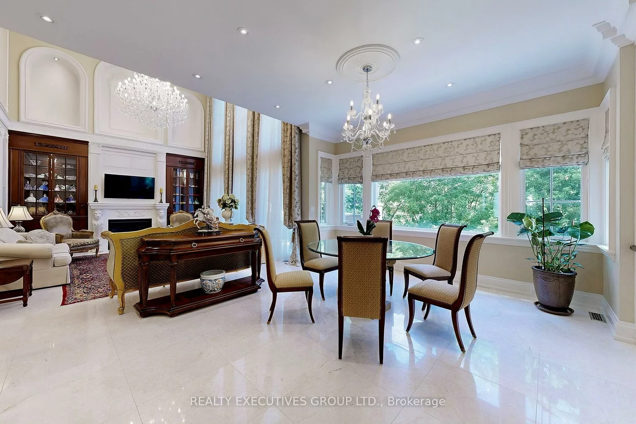 169, Bay Thorn, Royal Orchard, Markham