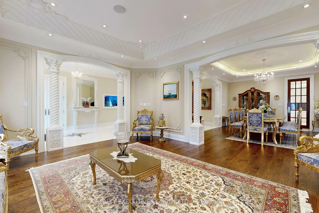 169, Bay Thorn, Royal Orchard, Markham