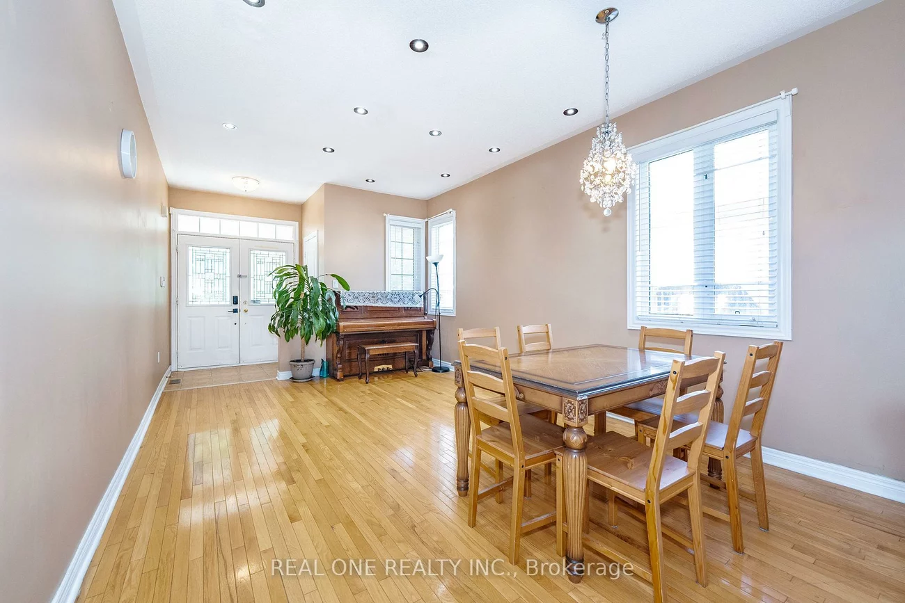 40, Saffron, Greensborough, Markham