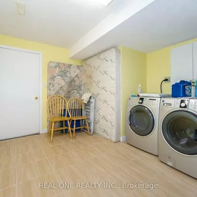 40, Saffron, Greensborough, Markham