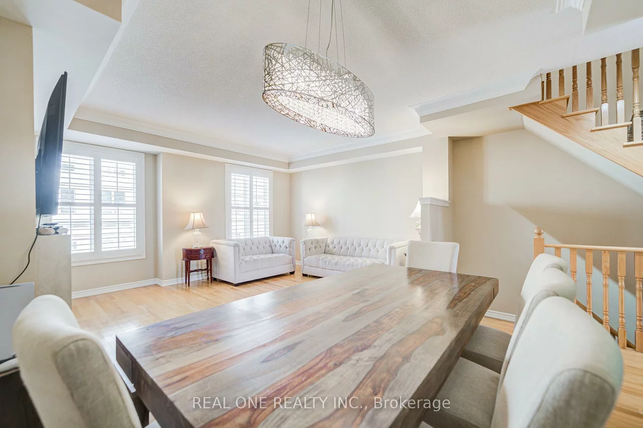 9, Ruskov, Cathedraltown, Markham