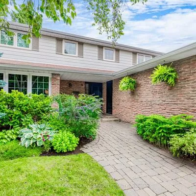 10, Banquo, Royal Orchard, Markham