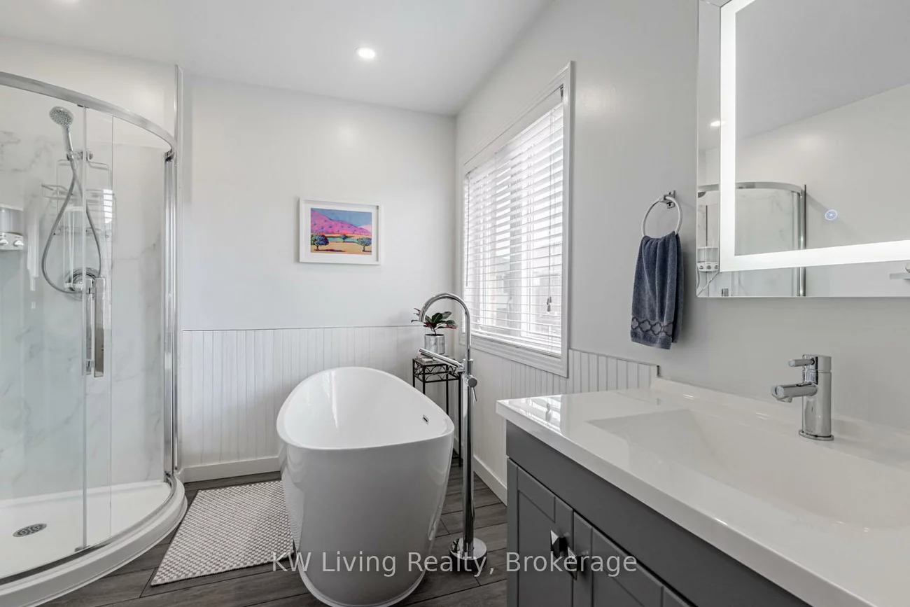 29, Lakespring, Cachet, Markham