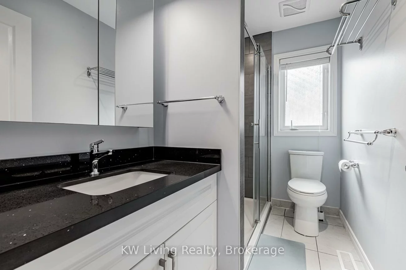 29, Lakespring, Cachet, Markham