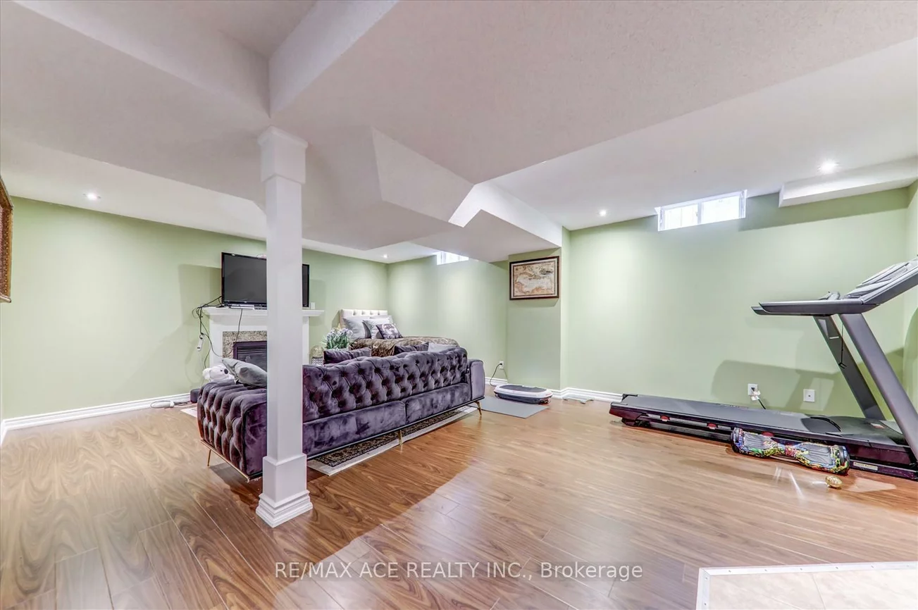 138, Riverwalk, Box Grove, Markham