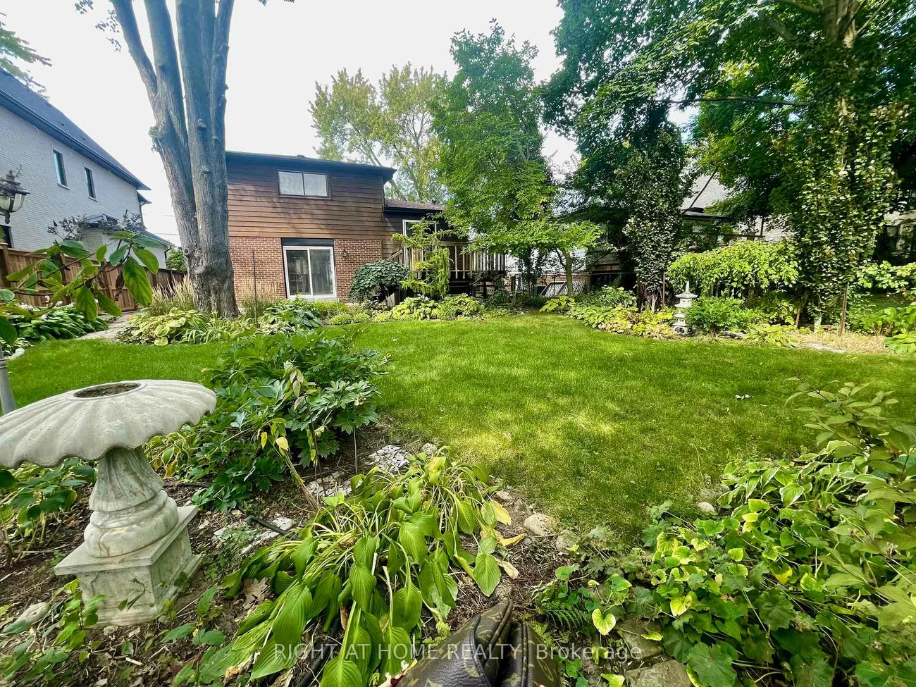 23, Pomander, Unionville, Markham