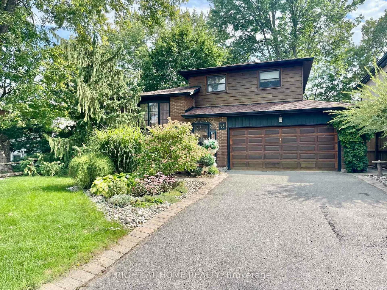 23, Pomander, Unionville, Markham