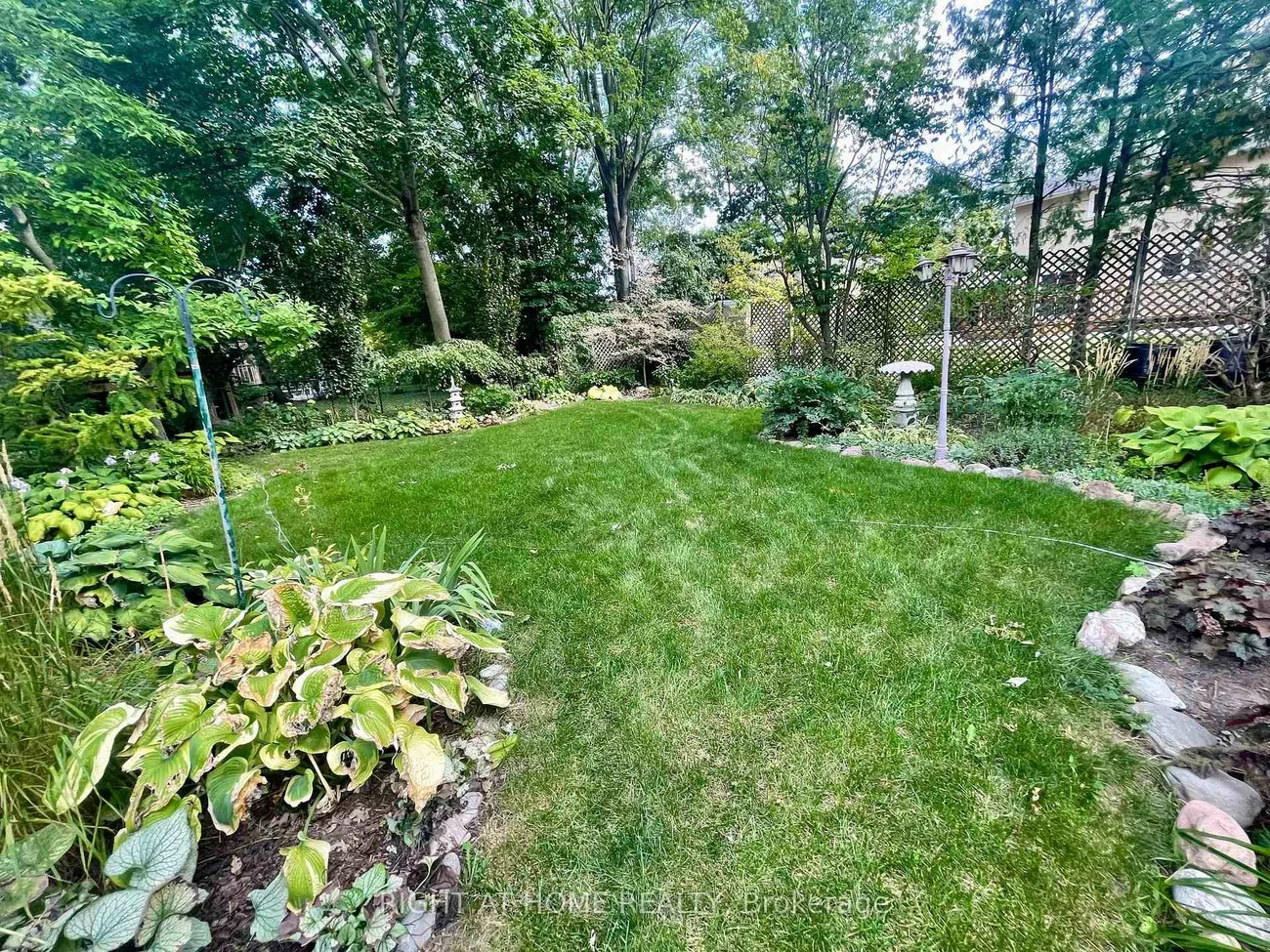 23, Pomander, Unionville, Markham