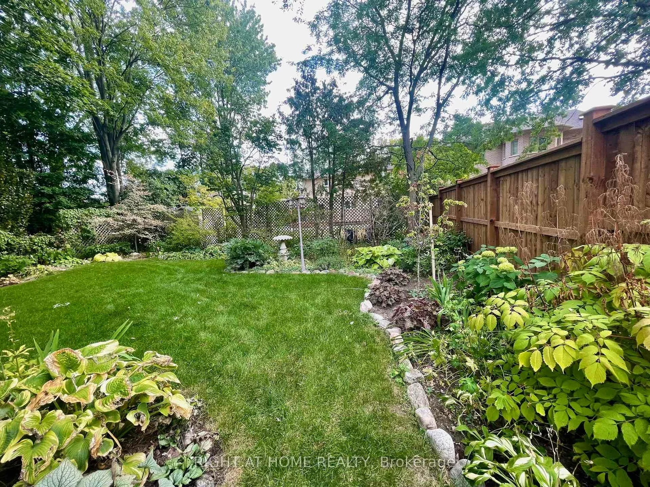 23, Pomander, Unionville, Markham