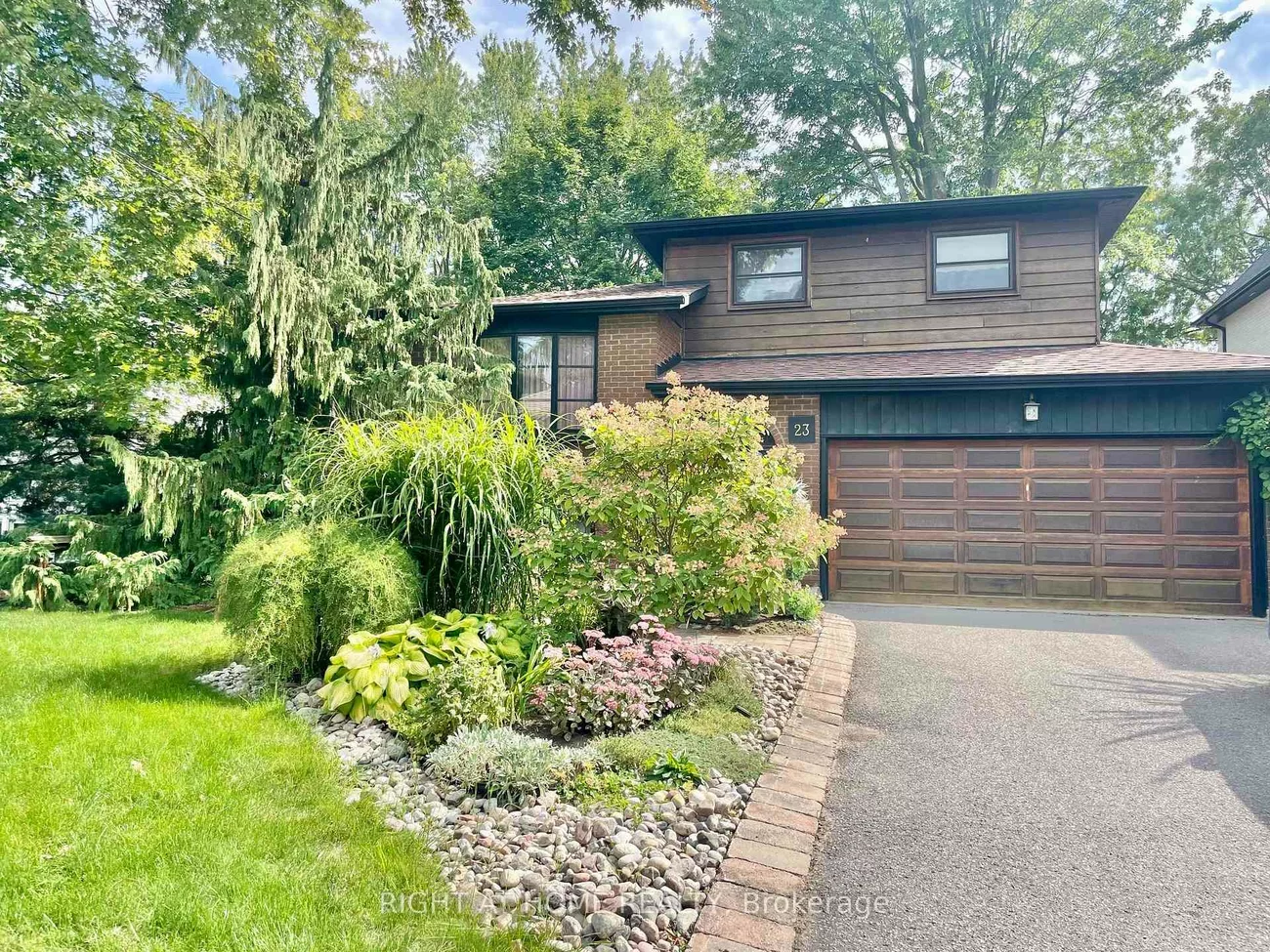 23, Pomander, Unionville, Markham