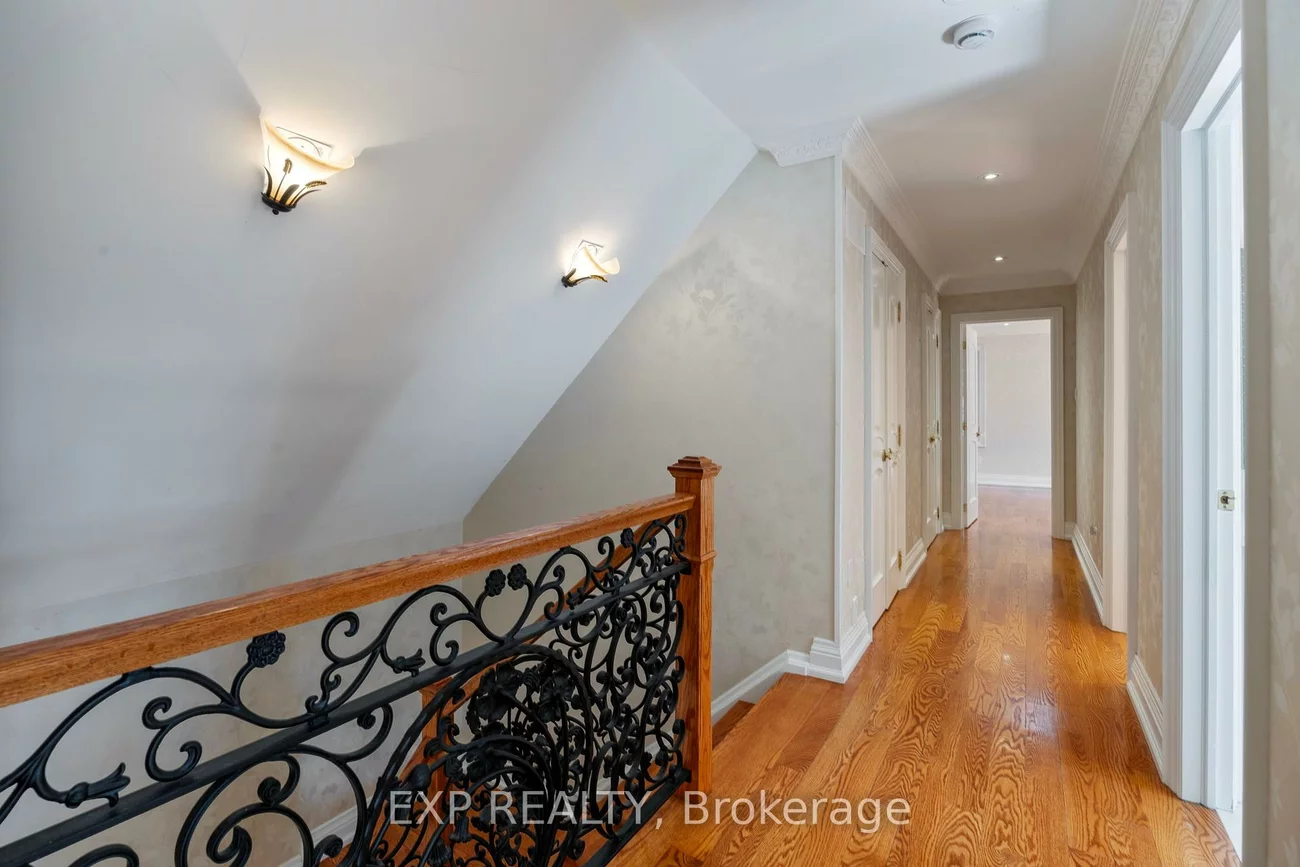 70, Hemingway, Unionville, Markham