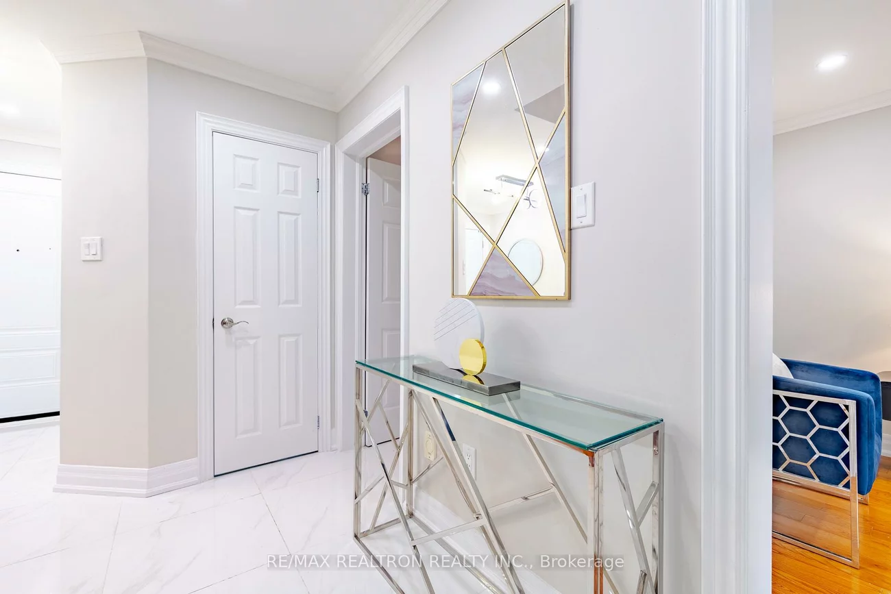 28, Marydale, Middlefield, Markham