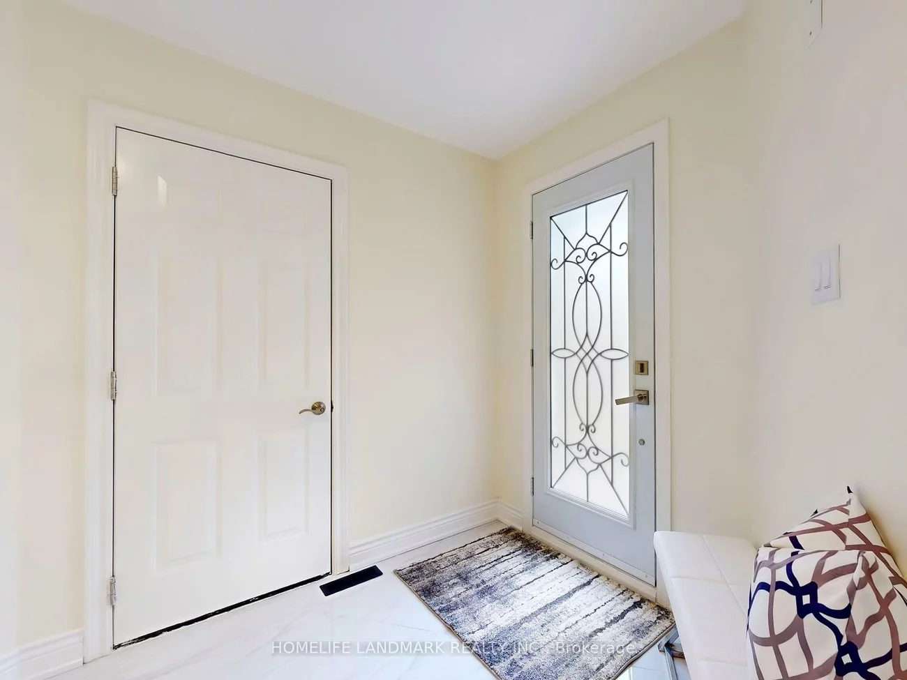27, Penny, Markham Village, Markham