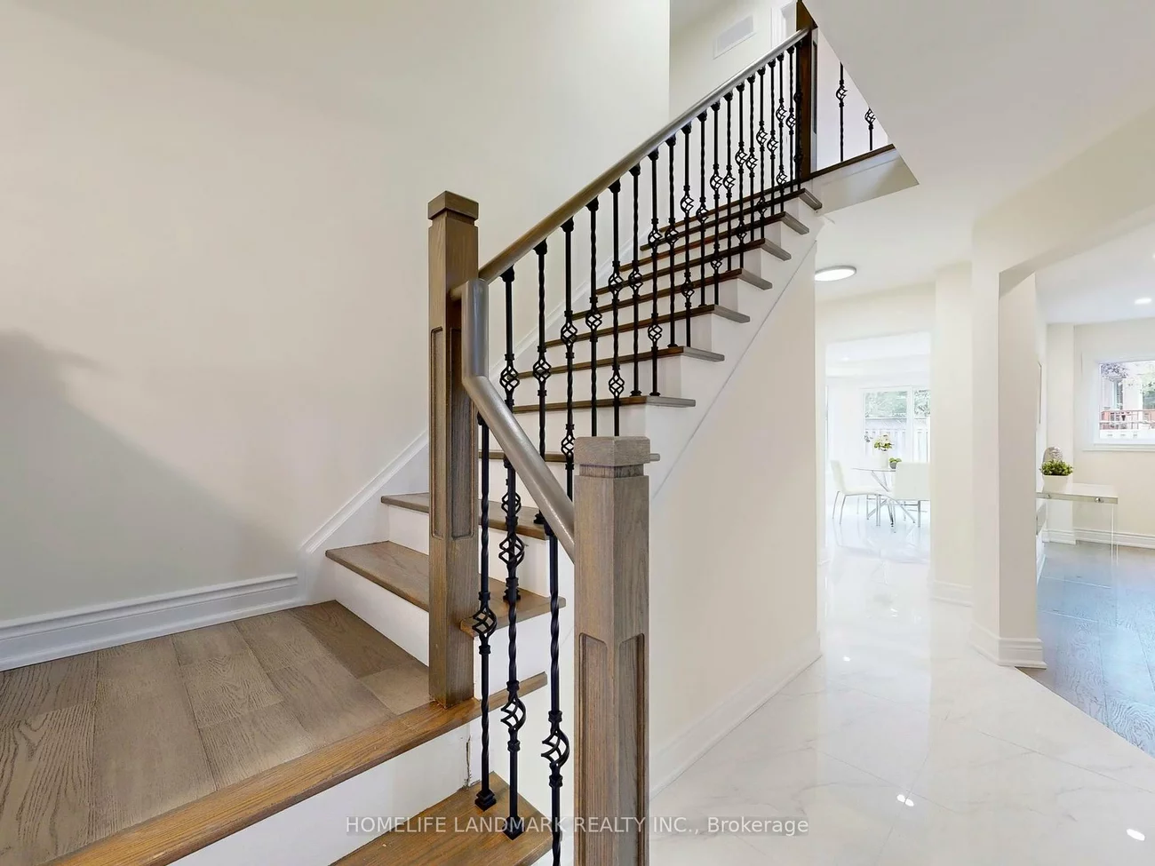 27, Penny, Markham Village, Markham