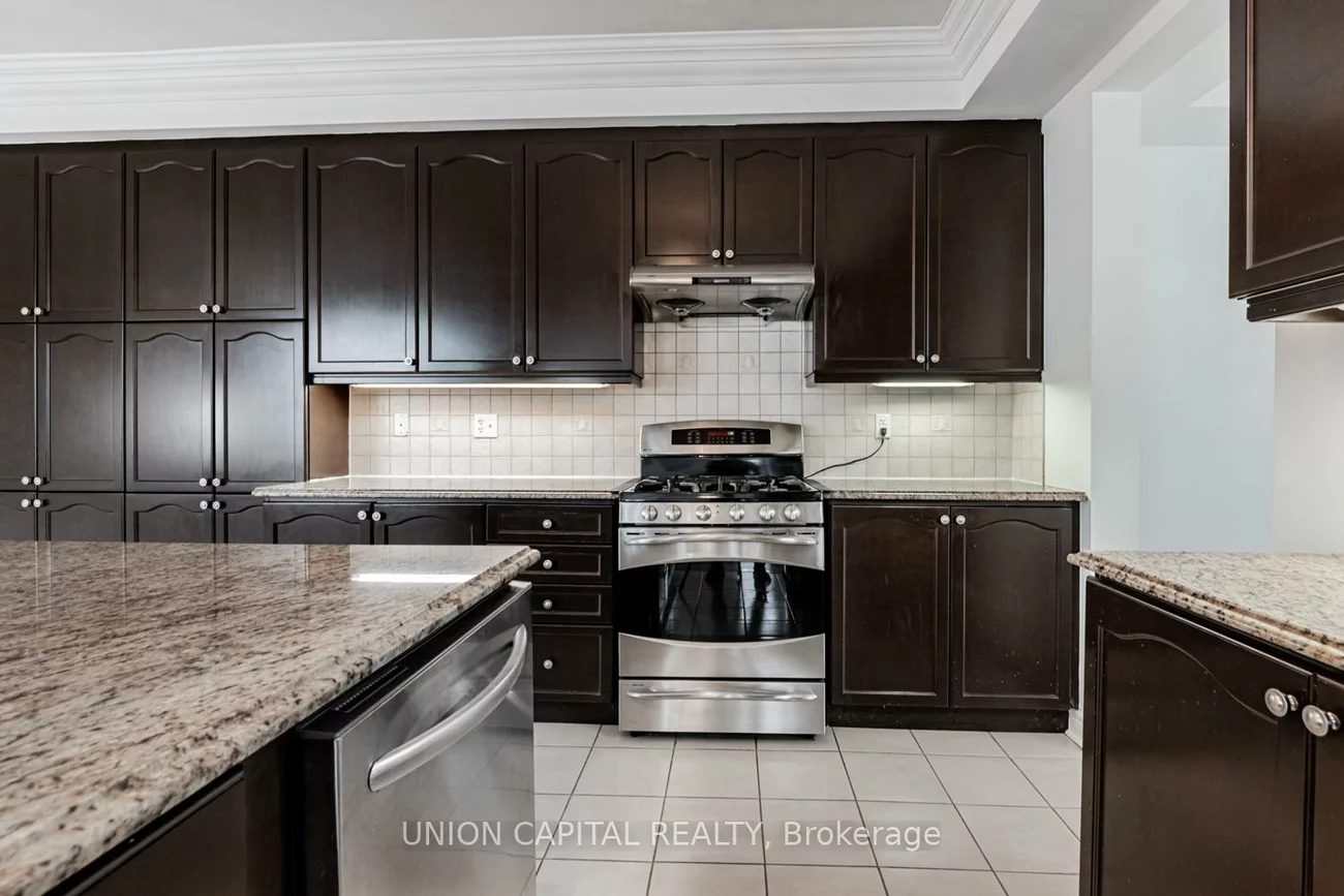 18, Honey Glen, Cornell, Markham