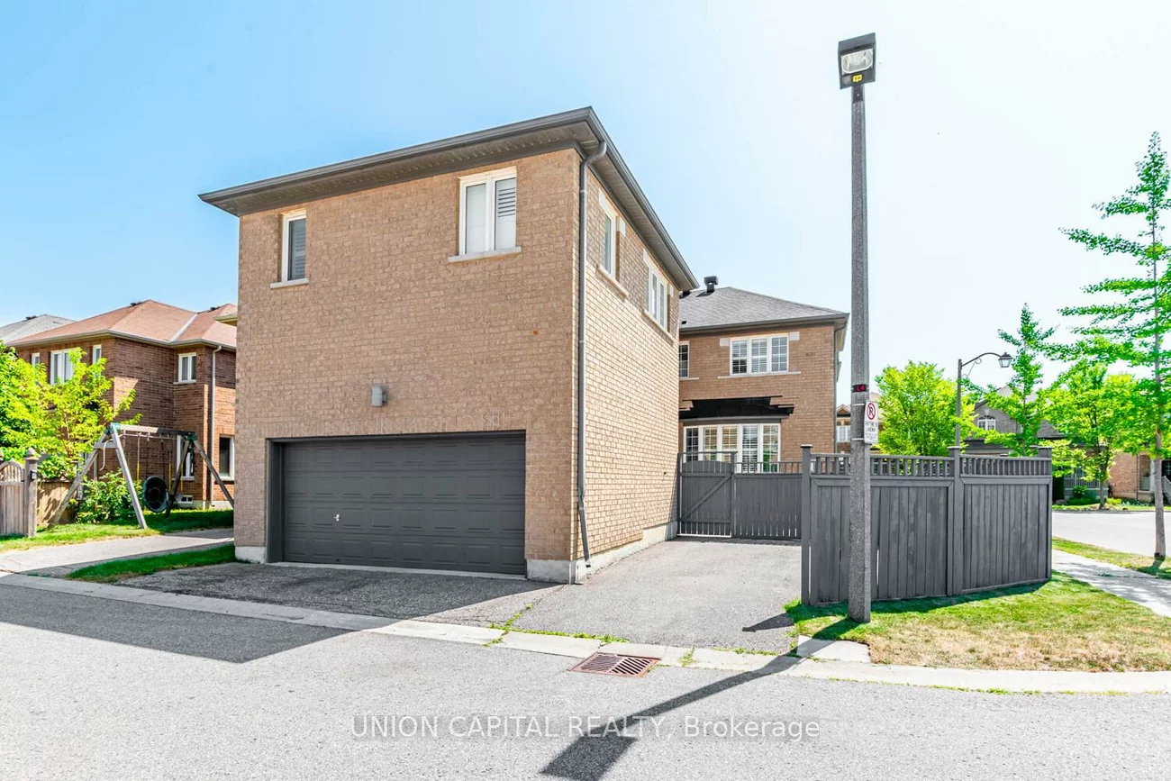 18, Honey Glen, Cornell, Markham