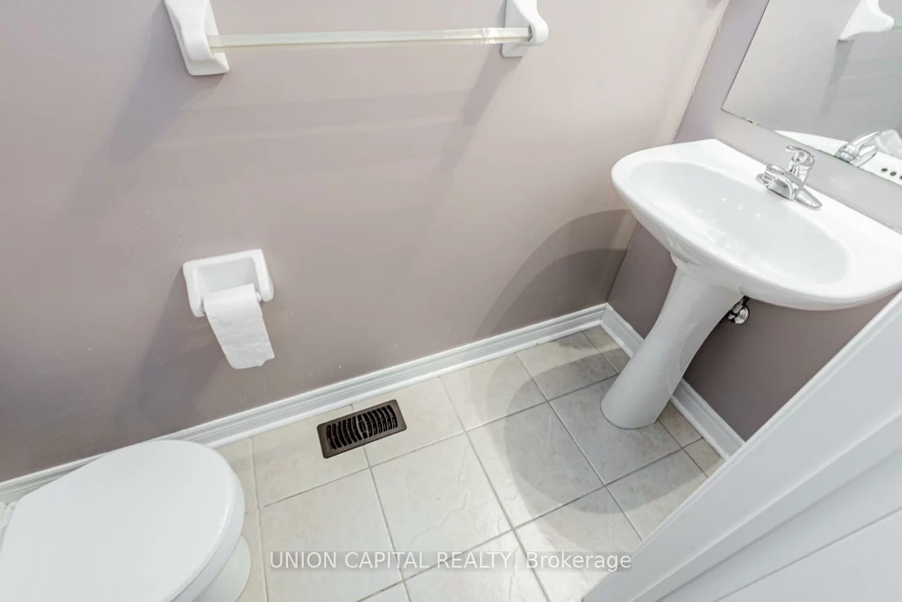 18, Honey Glen, Cornell, Markham