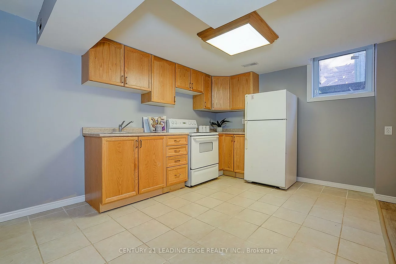 27, Sawyer, Markham Village, Markham