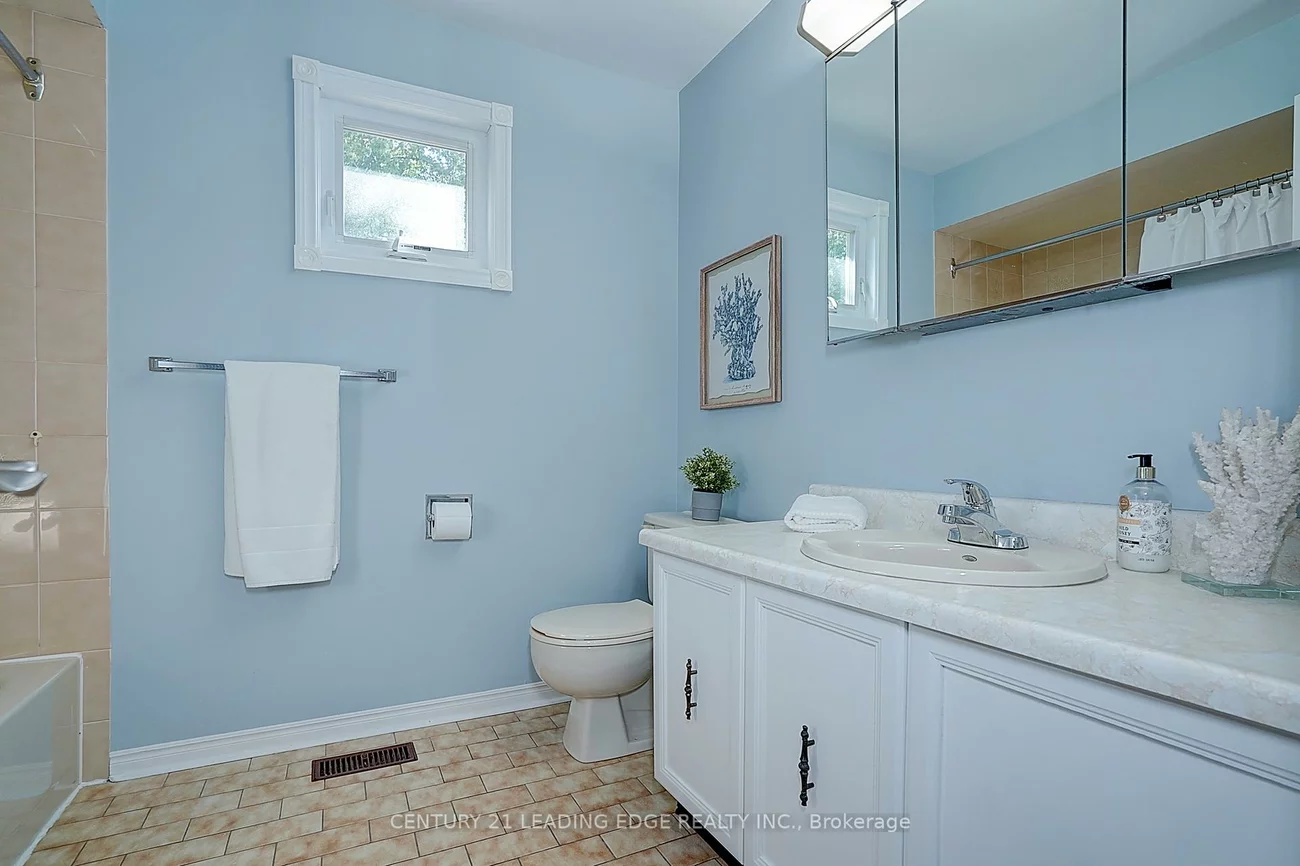 27, Sawyer, Markham Village, Markham