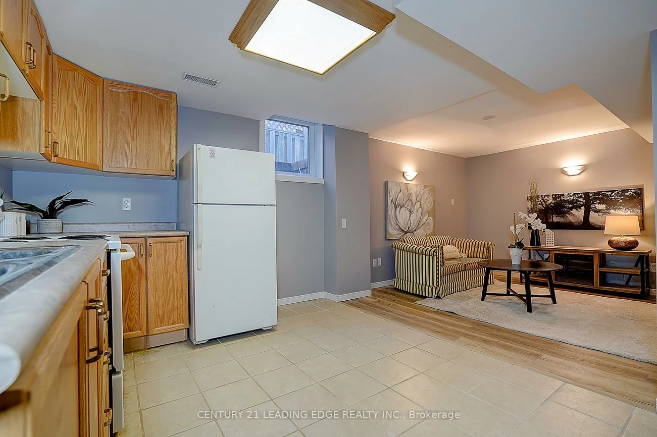 27, Sawyer, Markham Village, Markham