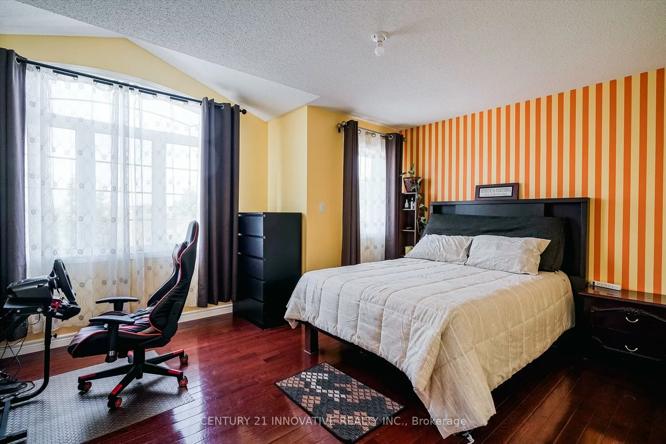 19, Nutmeg, Box Grove, Markham