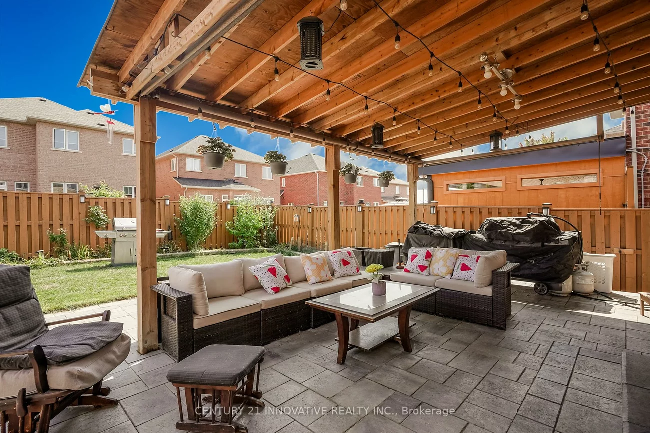 19, Nutmeg, Box Grove, Markham