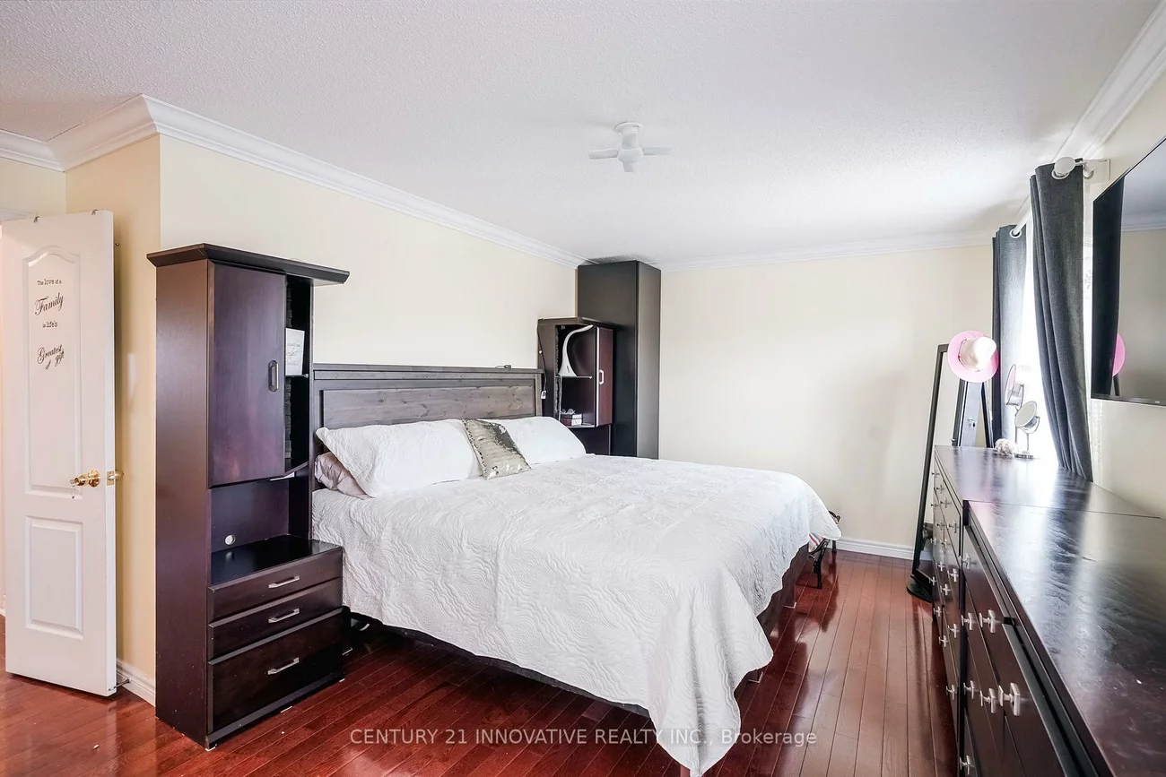 19, Nutmeg, Box Grove, Markham