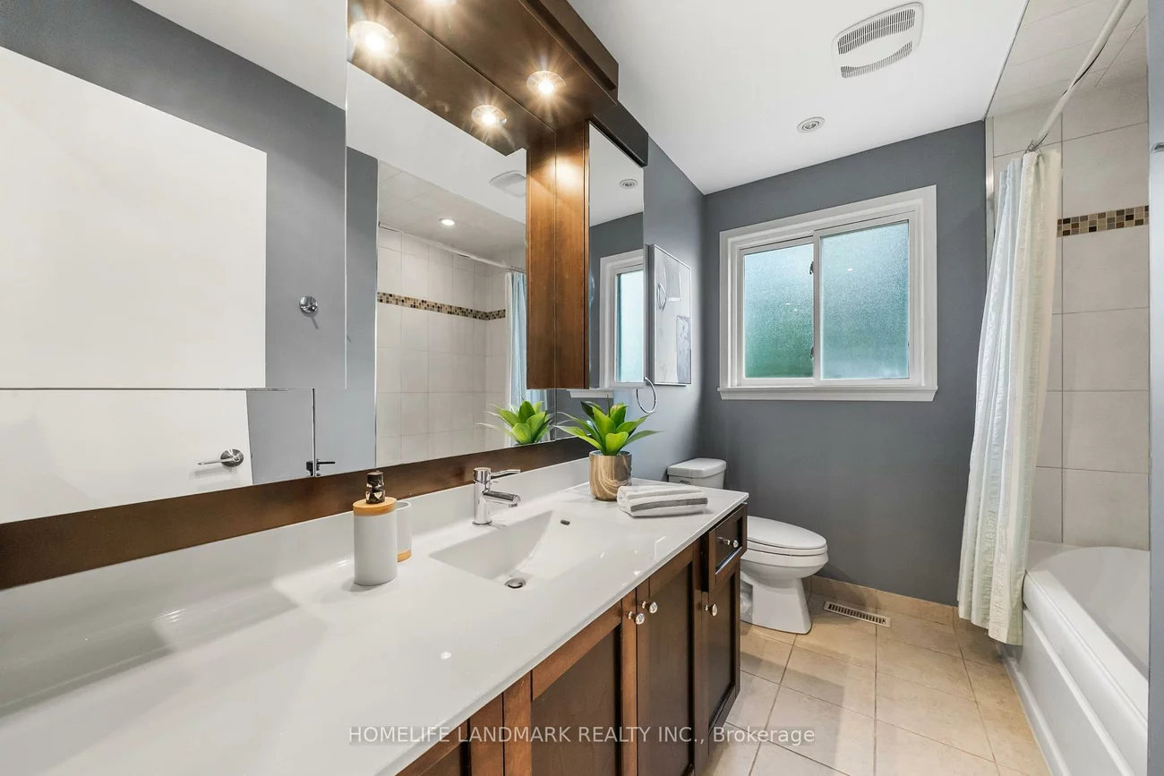 11, Jondan, Royal Orchard, Markham
