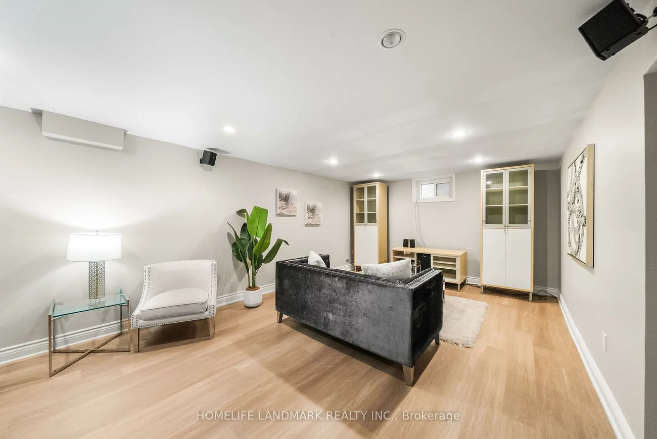 11, Jondan, Royal Orchard, Markham