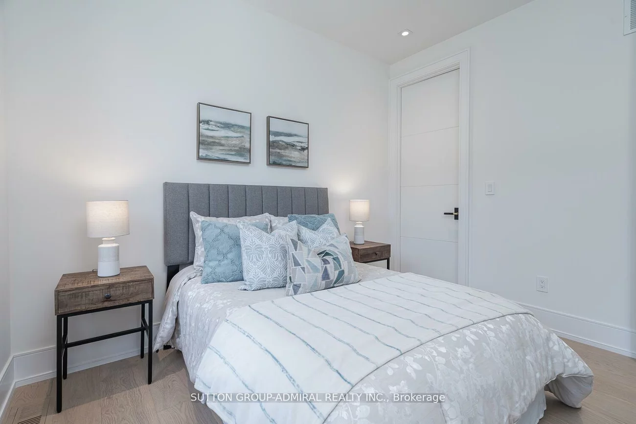 98, Babcombe, Bayview Glen, Markham
