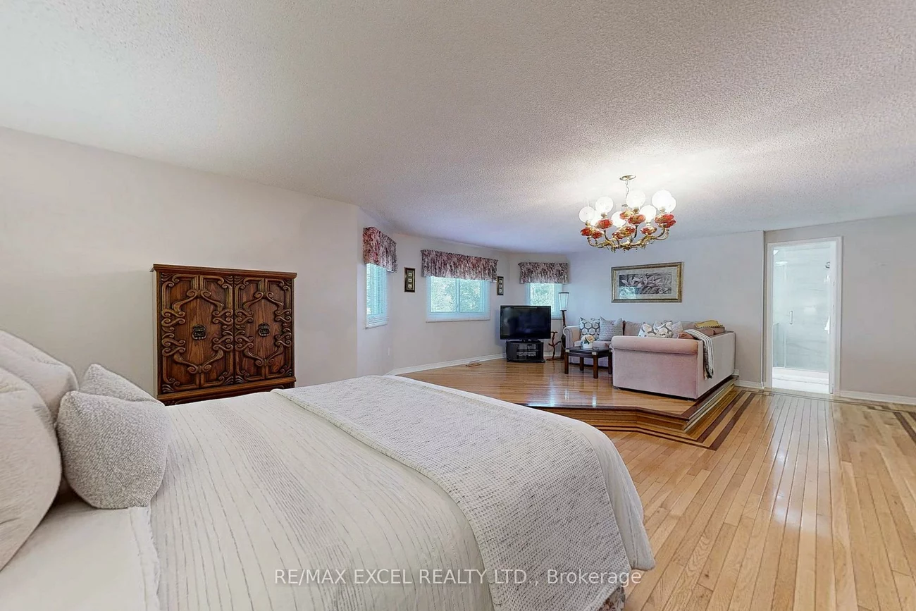 24, Lehman, Markham Village, Markham