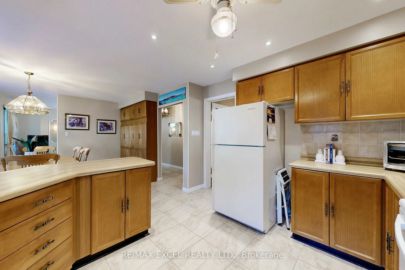 24, Lehman, Markham Village, Markham