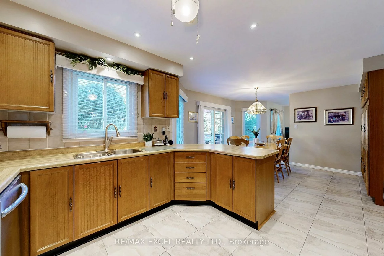 24, Lehman, Markham Village, Markham