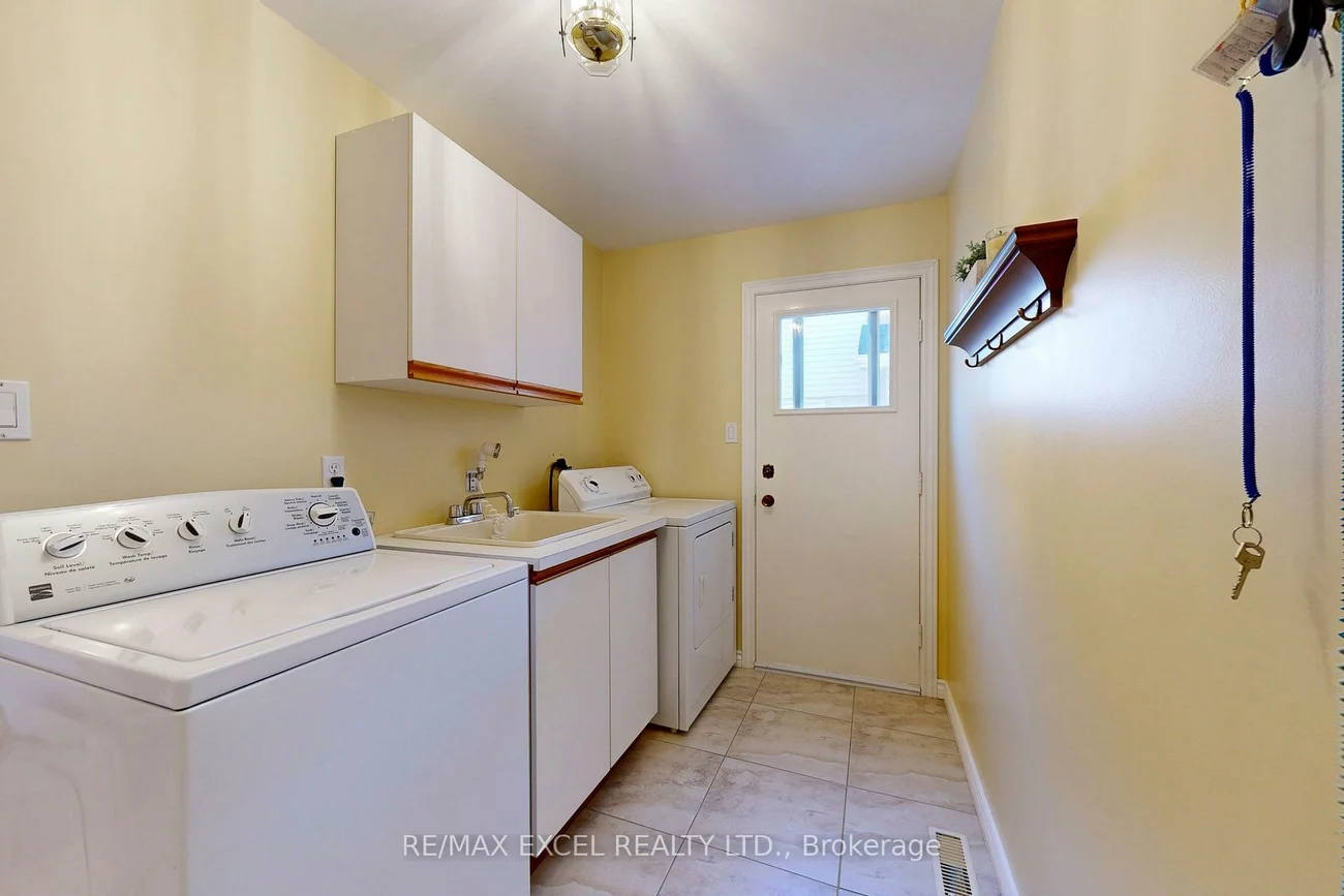 24, Lehman, Markham Village, Markham