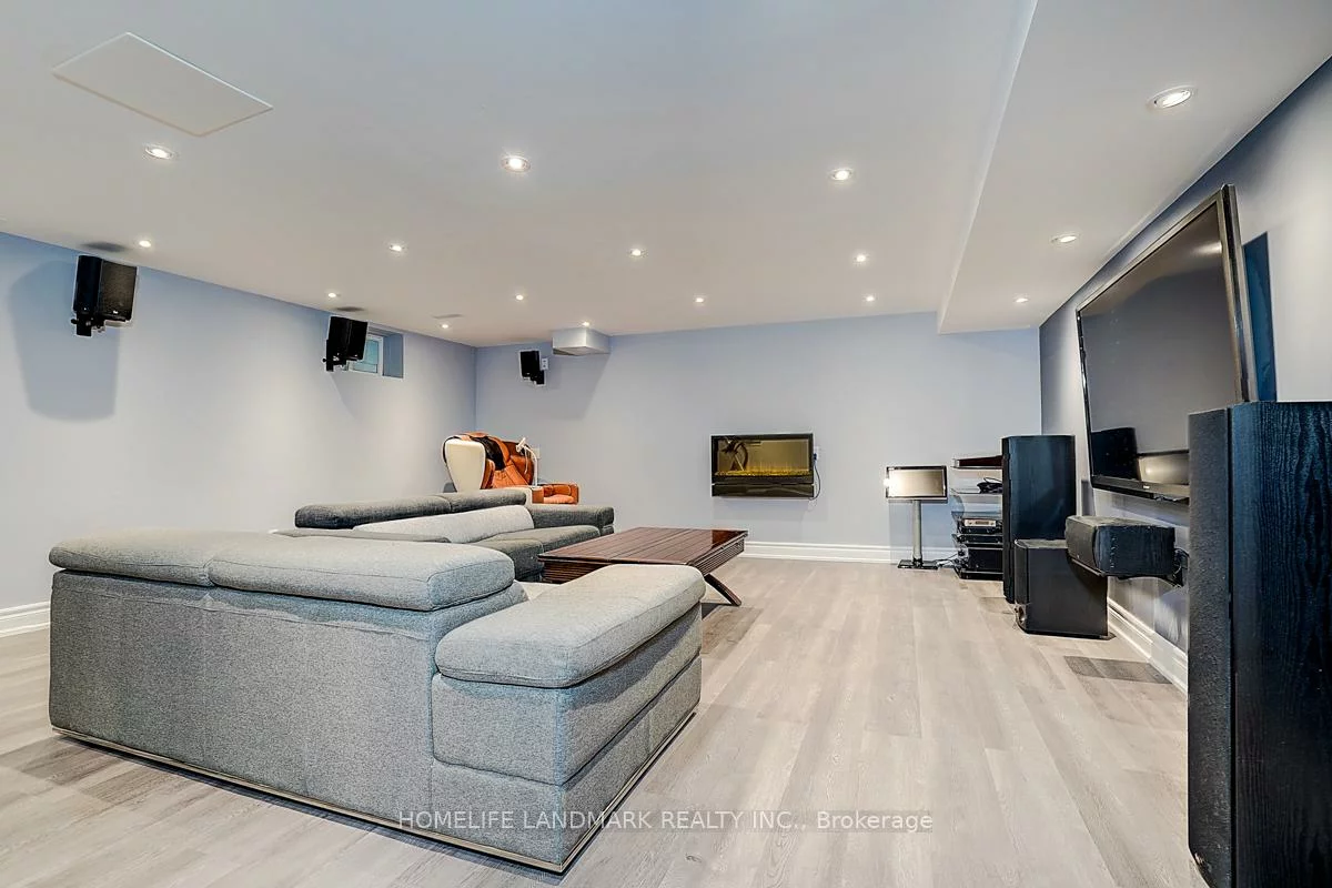 12, Paramount, Old Markham Village, Markham