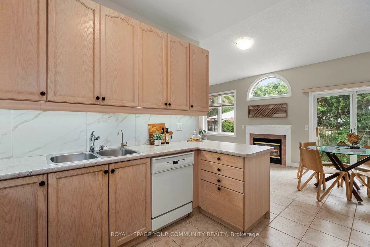 29, Cliveden, Berczy, Markham