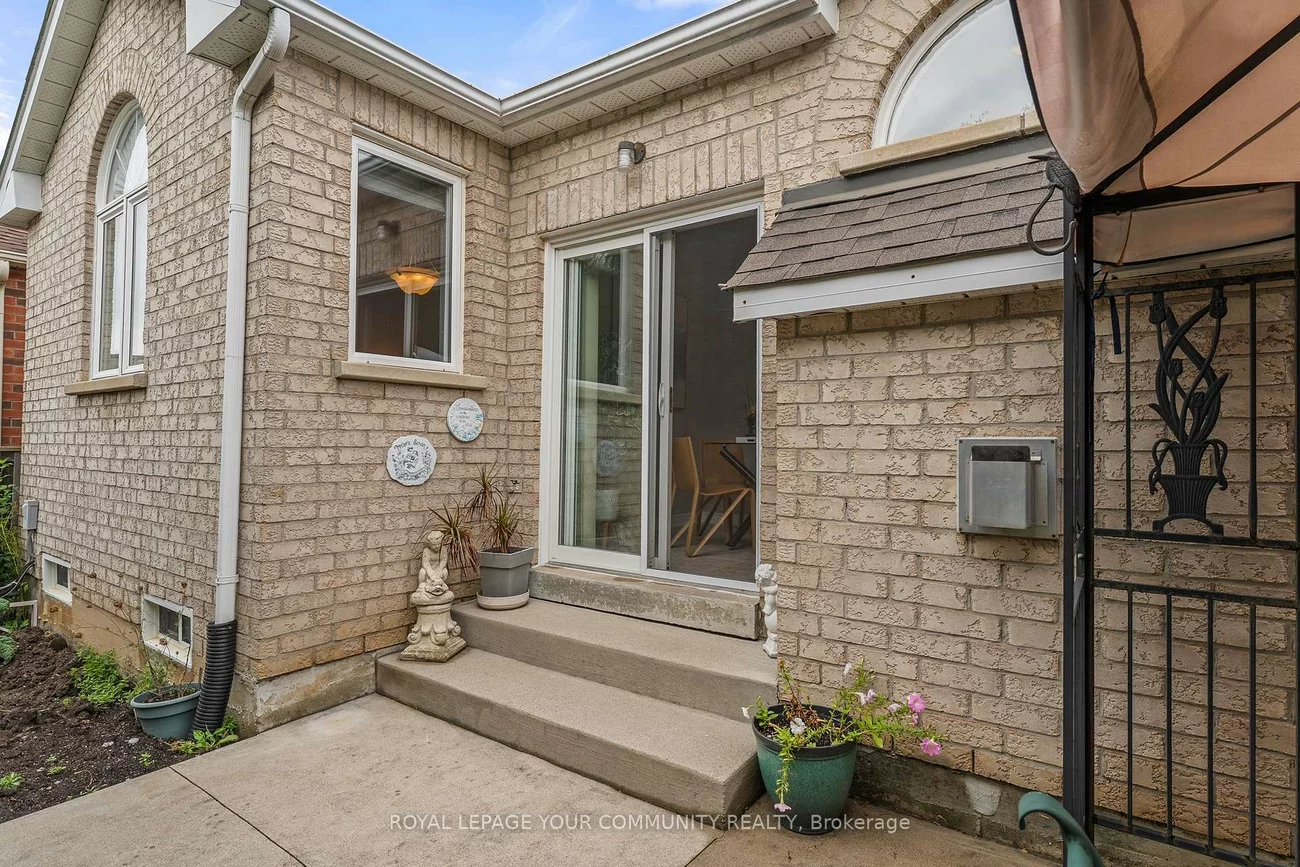 29, Cliveden, Berczy, Markham