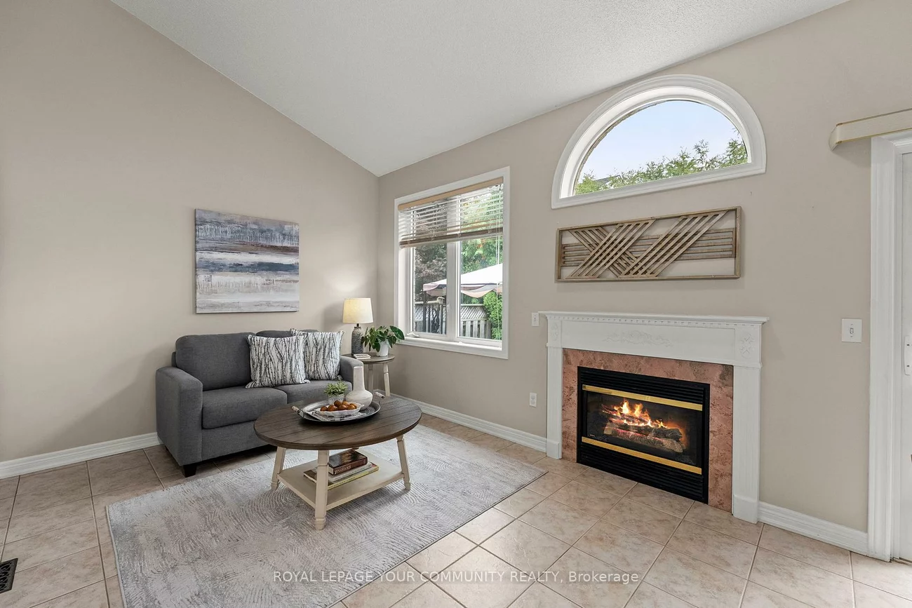 29, Cliveden, Berczy, Markham