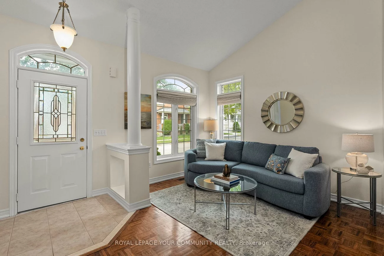 29, Cliveden, Berczy, Markham