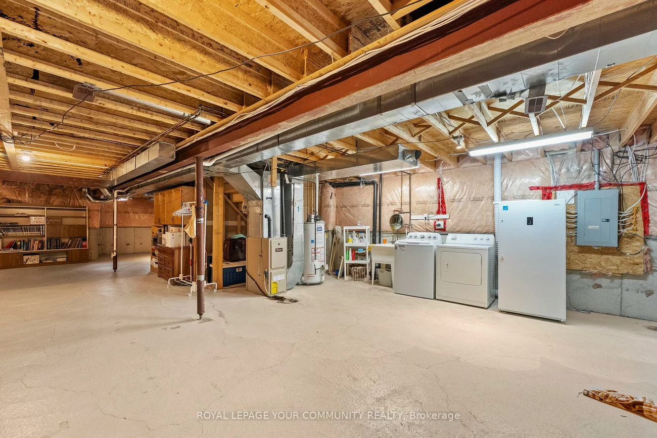 29, Cliveden, Berczy, Markham