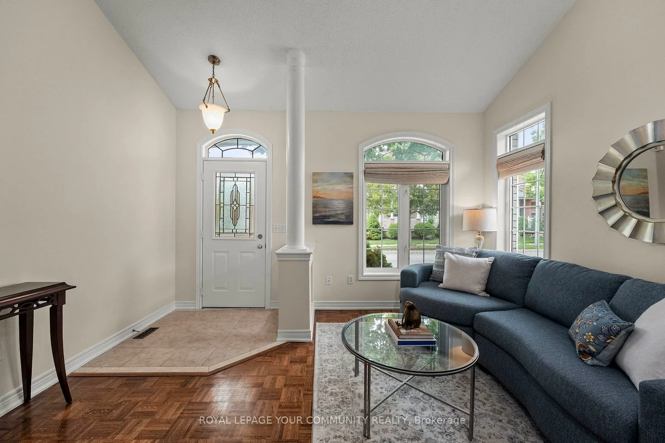 29, Cliveden, Berczy, Markham